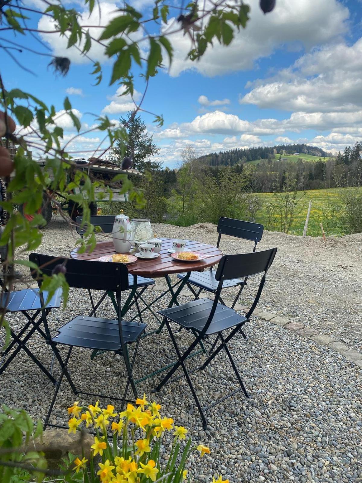 Ferienwohnung Der Perfekte Ausgangspunkt Weiler-Simmerberg Exterior foto